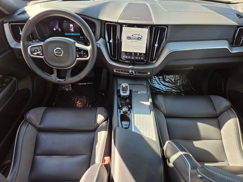 Used 2024 Volvo XC60 T8 Ultimate w/ Protection Package Premier AWD/4WD image 18