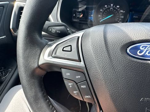 Used 2022 Ford Edge Titanium AWD/4WD image 15