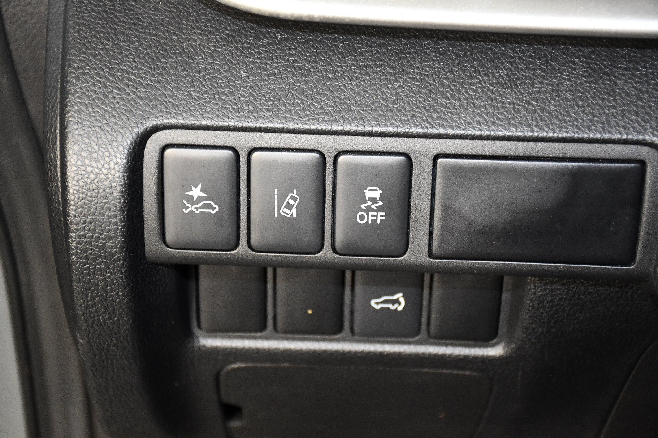 Used 2025 Mitsubishi Eclipse Cross SE AWD/4WD image 33