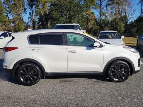 Used 2018 Kia Sportage EX w/ EX Sport Appearance Package image 9