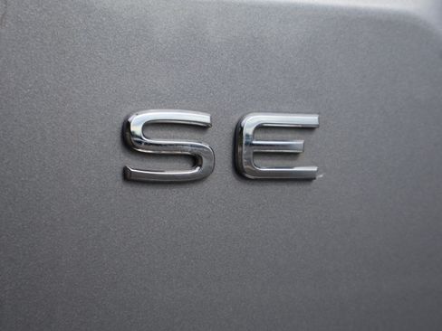 Used 2024 Volkswagen Atlas SE image 27