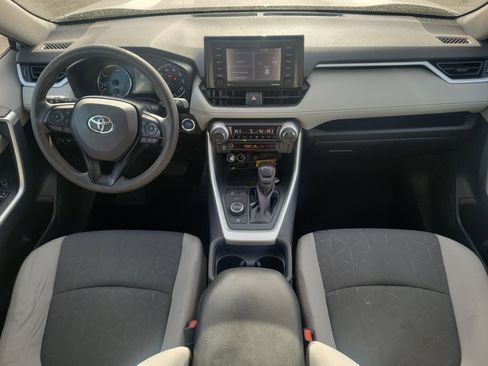 Used 2021 Toyota RAV4 XLE image 11