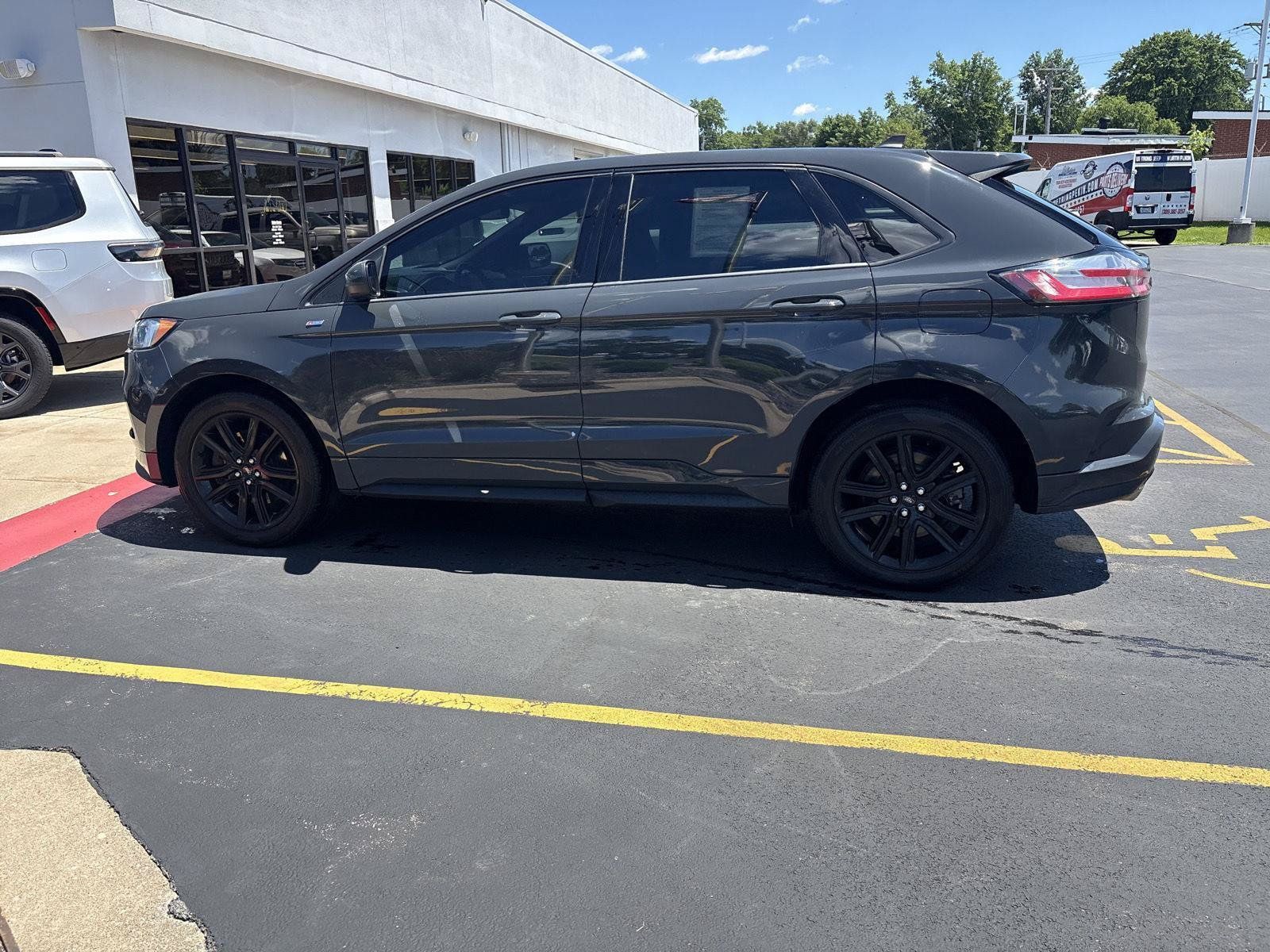 Used 2021 Ford Edge ST-Line AWD/4WD image 8