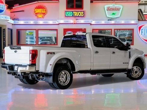 Used 2021 Ford F450 Lariat w/ Lariat Ultimate Package image 3