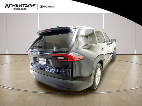 Used 2025 Toyota Grand Highlander AWD image 7
