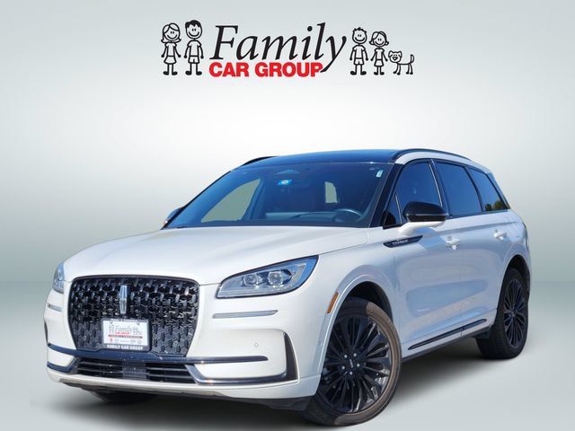 Used 2023 Lincoln Corsair Reserve w/ Equipment Group 202A AWD/4WD image 1