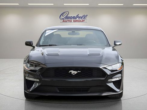 Used 2020 Ford Mustang Coupe RWD image 9