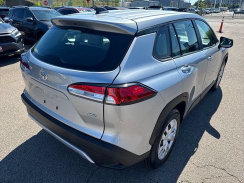 Used 2024 Toyota Corolla Cross L AWD/4WD image 8