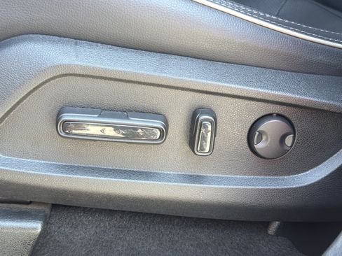 Used 2025 Honda Pilot Elite image 30