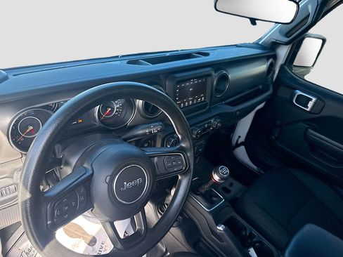Used 2022 Jeep Gladiator Sport AWD/4WD image 10
