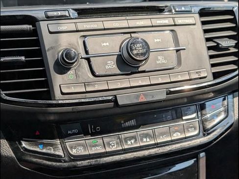 Used 2016 Honda Accord Sport image 15