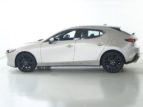 Used 2022 MAZDA MAZDA3 s image 39