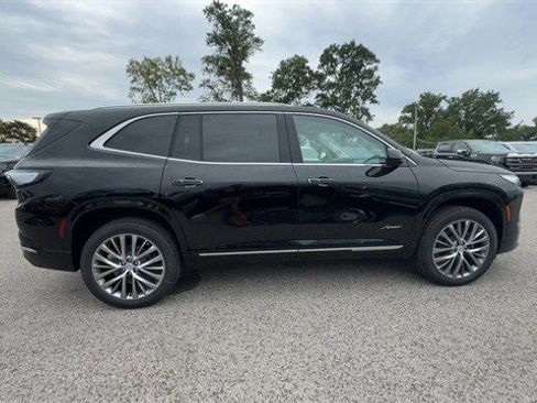 New 2026 Buick Enclave Avenir w/ Super Cruise Package image 9