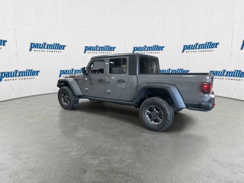 Used 2022 Jeep Gladiator Rubicon w/ Cold Weather Group AWD/4WD image 8