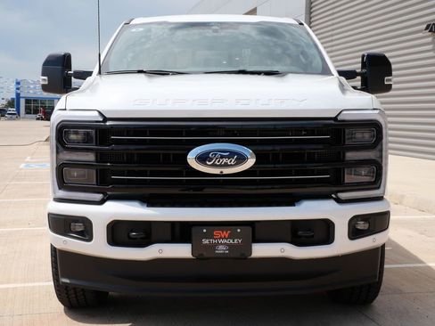 New 2026 Ford F350 Platinum w/ FX4 Off-Road Package AWD/4WD image 4