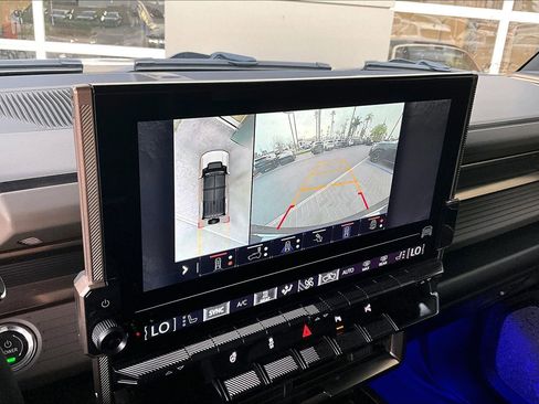 Used 2025 GMC Hummer EV 3X AWD/4WD image 21
