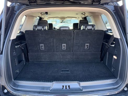 Used 2024 Ford Expedition XLT image 12