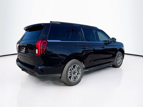 Used 2025 Ford Expedition Active image 6