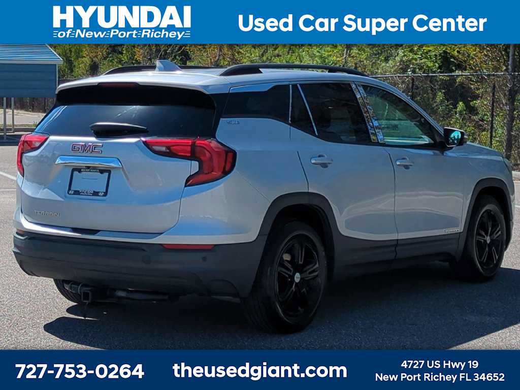 Used 2018 GMC Terrain SLE w/ Driver Convenience Package FWD image 5