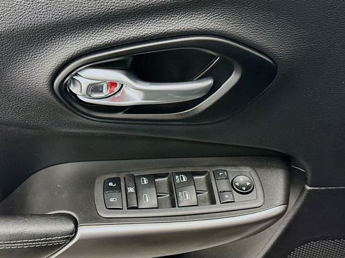 Used 2022 Jeep Cherokee Latitude Lux image 15