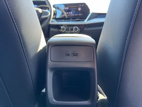 New 2025 Chevrolet Trax LT w/ LT Convenience Package image 16