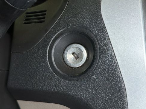 Used 2014 Ford Explorer XLT FWD image 24