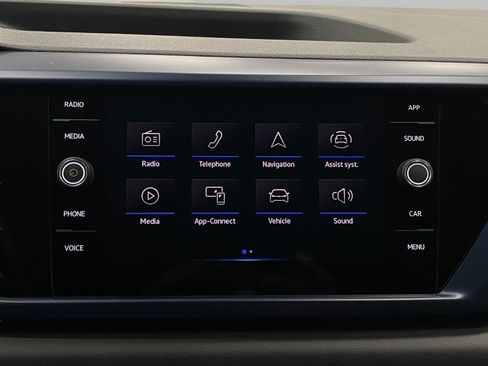 Used 2023 Volkswagen Taos SE w/ Panoramic Sunroof Package AWD/4WD image 19