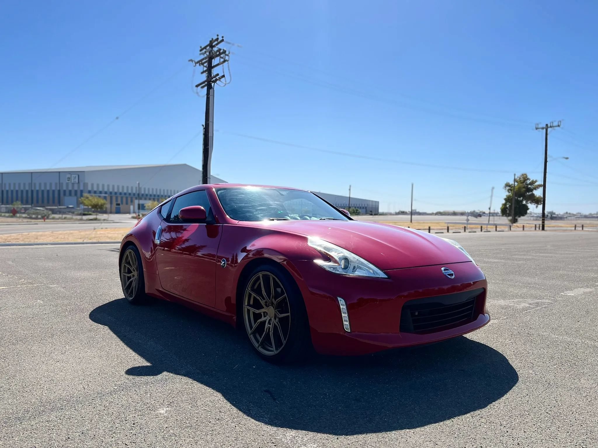 Used 2015 Nissan 370Z Coupe RWD image 3