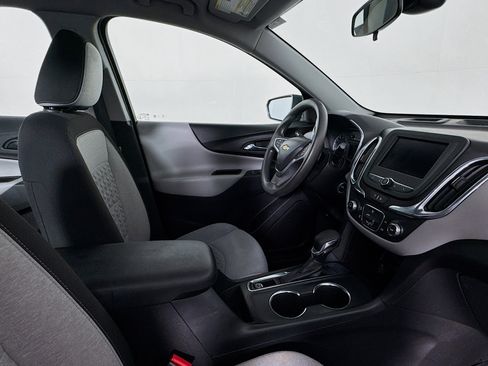 Used 2022 Chevrolet Equinox LS w/ LPO, Floor Liner Package FWD image 50