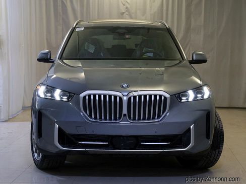 New 2026 BMW X5 xDrive50e w/ Climate Comfort Package image 5