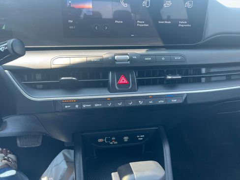 Used 2025 Kia K4 FWD image 15