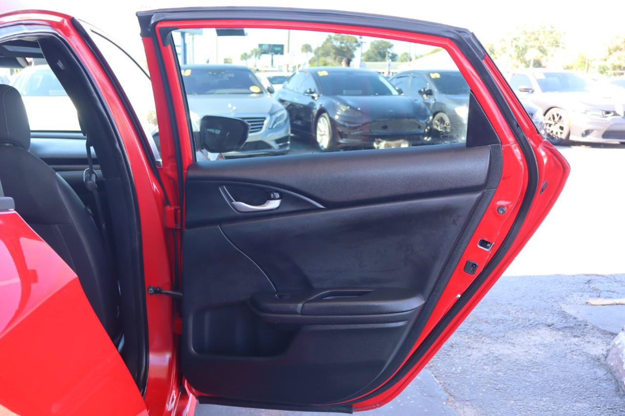 Used 2019 Honda Civic Sport image 21