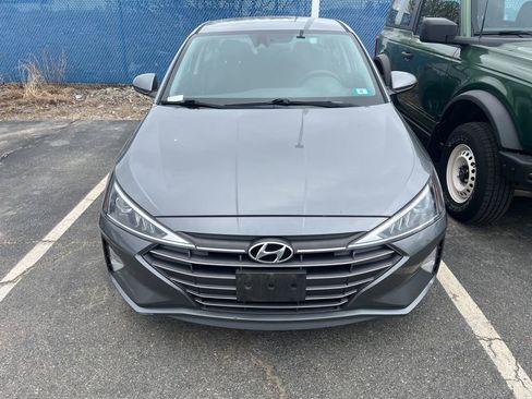 Used 2019 Hyundai Elantra SEL w/ Cargo Package FWD image 1