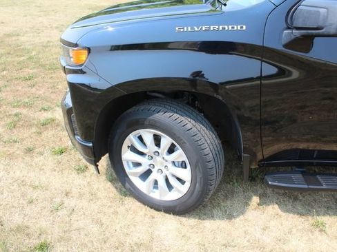 Used 2021 Chevrolet Silverado 1500 Custom AWD/4WD image 12