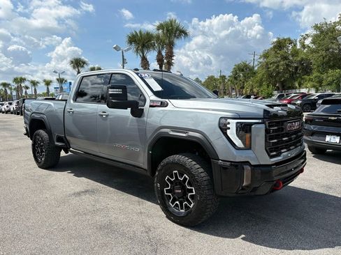 Used 2024 GMC Sierra 2500 AT4X AWD/4WD image 9