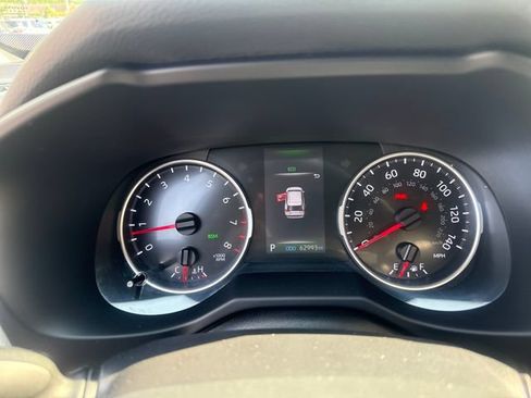 Used 2021 Toyota RAV4 XLE Premium AWD/4WD image 12