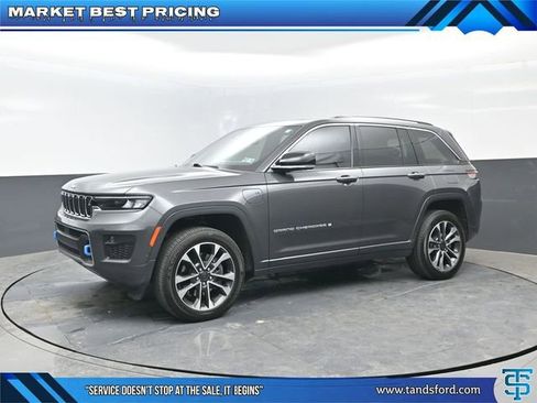 Used 2022 Jeep Grand Cherokee Overland w/ Advanced Protech Group III AWD/4WD image 1