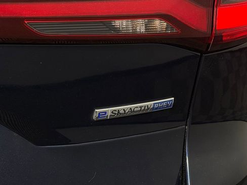 Used 2024 MAZDA CX-90 Plug-In Hybrid w/ Premium Pkg image 12