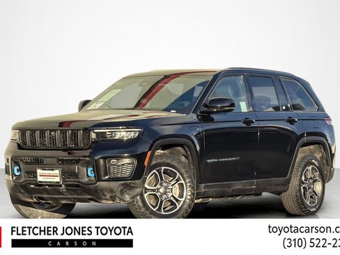 Used 2023 Jeep Grand Cherokee Trailhawk image 1