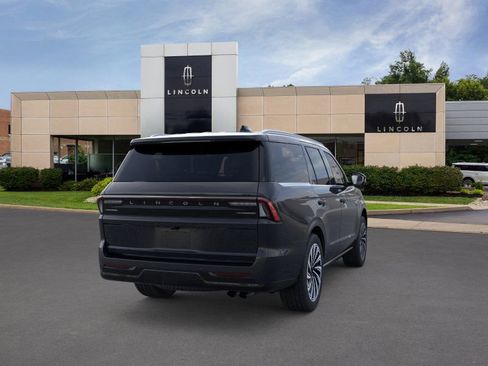 New 2025 Lincoln Navigator Black Label image 8