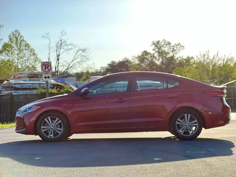 Used 2018 Hyundai Elantra SEL FWD image 2