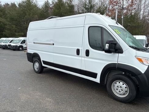 Used 2023 RAM ProMaster 2500 image 2