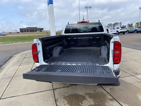 Used 2022 Chevrolet Colorado LT w/ Fleet Safety Package image 25