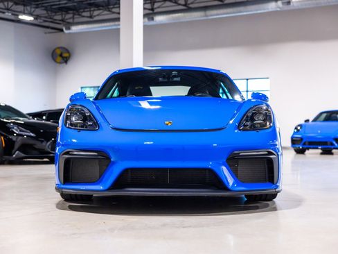 Used 2022 Porsche 718 Cayman GT4 RWD image 2