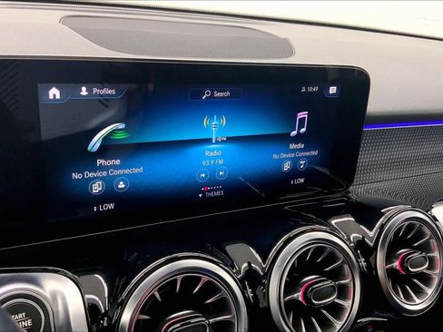 Certified 2022 Mercedes-Benz GLB 250 image 23