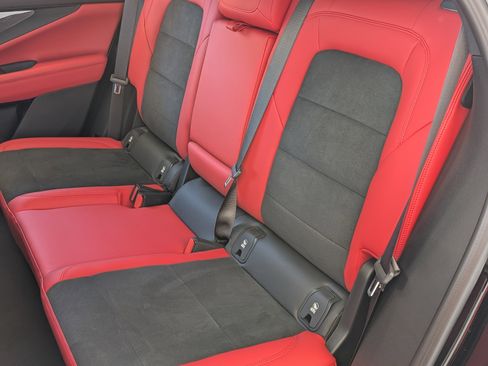 Used 2024 Chevrolet Blazer EV RS image 17