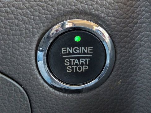 Used 2017 Lincoln Navigator Select image 29