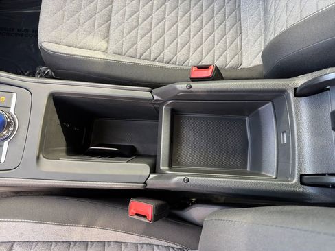 Used 2025 Volkswagen Tiguan S image 25