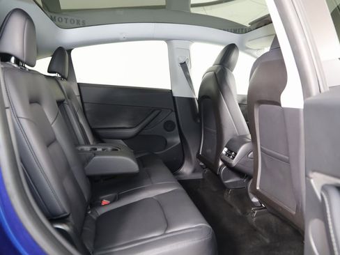 Used 2020 Tesla Model Y Long Range image 15