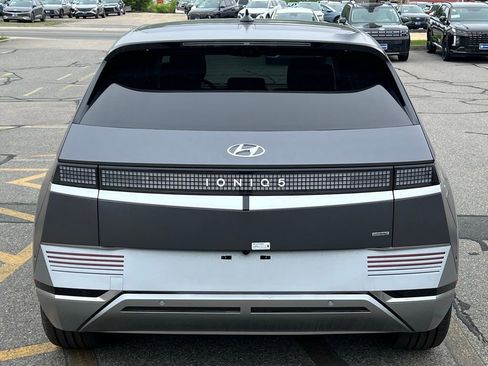 New 2024 Hyundai Ioniq 5 Limited image 4
